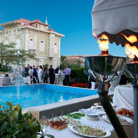 Hotel Vittoria Pesaro Udogodnienia zdjęcie The Villa's pool