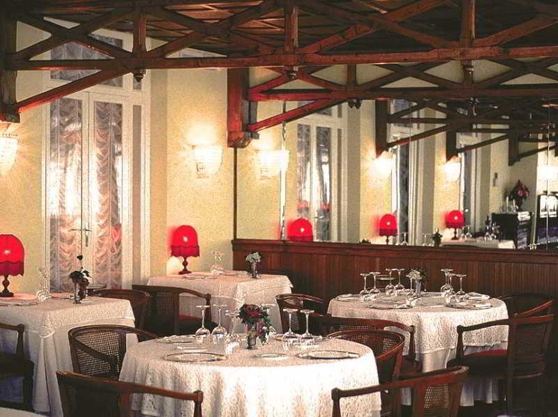 Hotel Vittoria Pesaro Zewnętrze zdjęcie Restaurant "La Pergola"