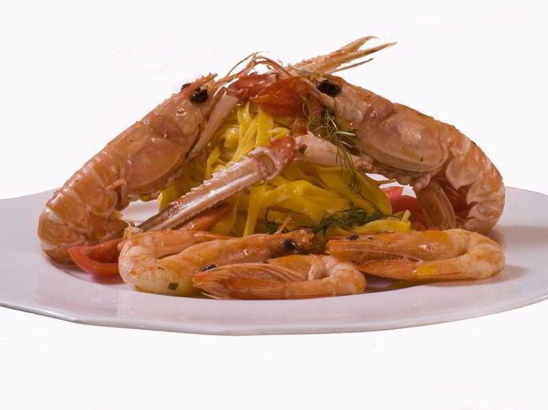 Hotel Vittoria Pesaro Zewnętrze zdjęcie Shrimp and pasta