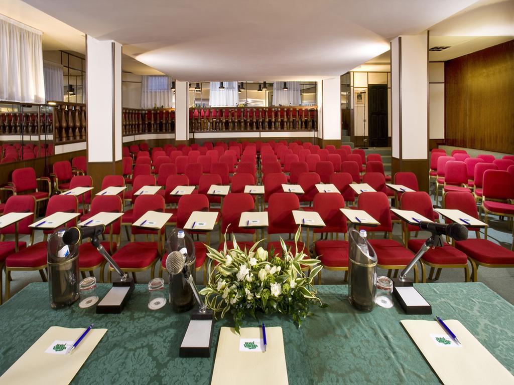 Hotel Vittoria Pesaro Zewnętrze zdjęcie The main conference room