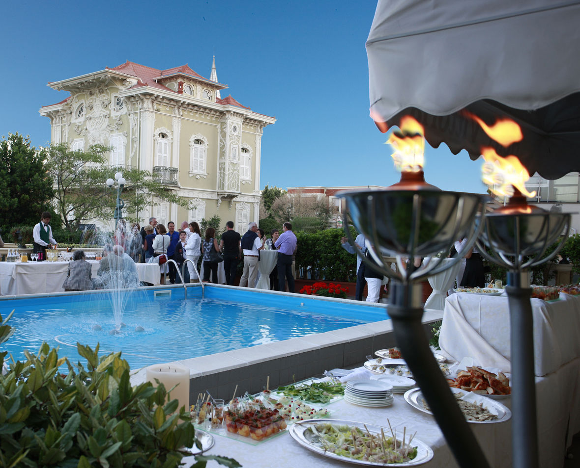 Hotel Vittoria Pesaro Udogodnienia zdjęcie The Villa's pool
